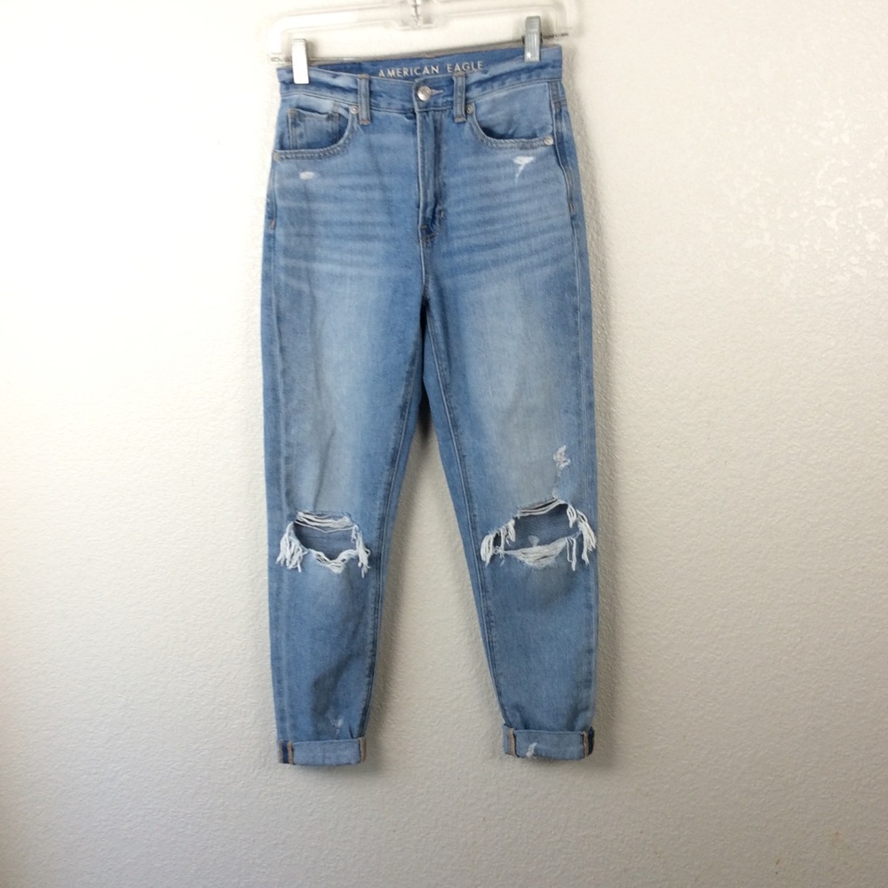 American Eagle Mom Distressed Light wash Jeans
